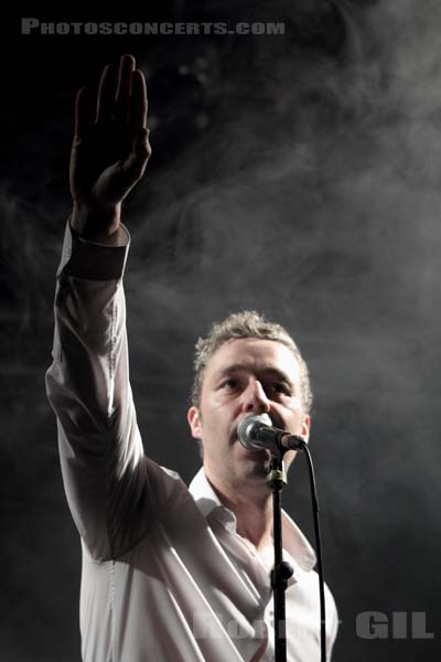 BAXTER DURY - 2011-09-23 - PARIS - Point Ephemere - 